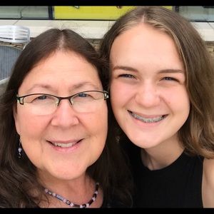 Meet your Posher, Kelly